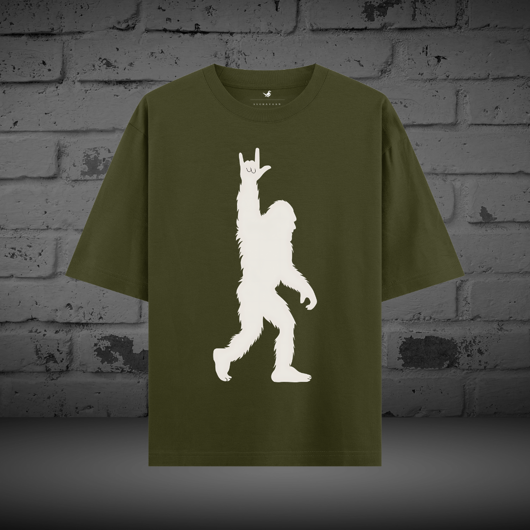 Guerrilla Rockstar Oversized Tee – Rebel in Style!